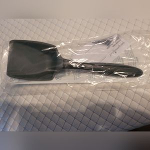 Pampered chef Silicone tools